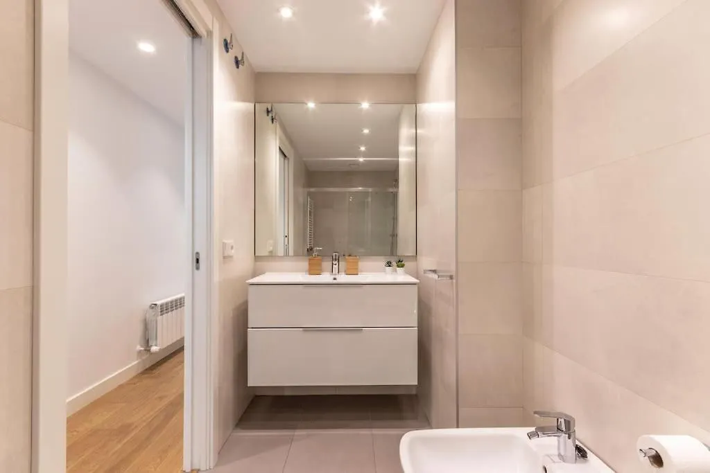 Centrico Y Elegante Con Parking Apartment Bilbao